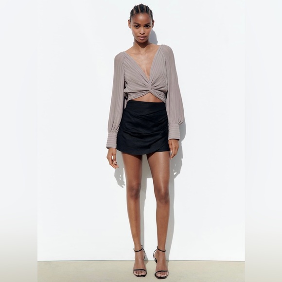 Zara knotted pleated top - Picture 2 of 8